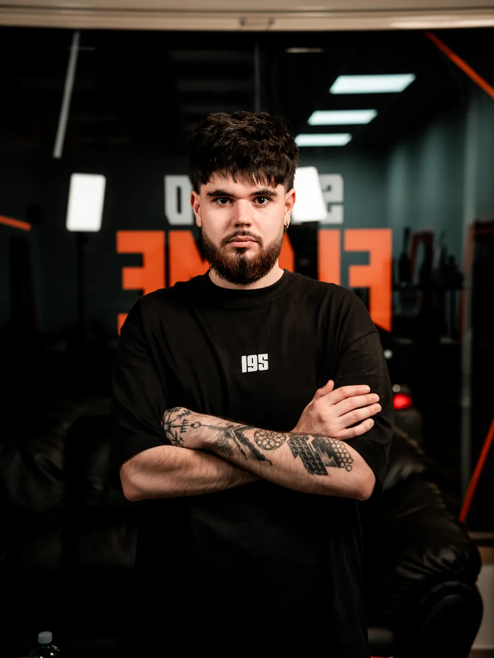 NICK, Бръснар